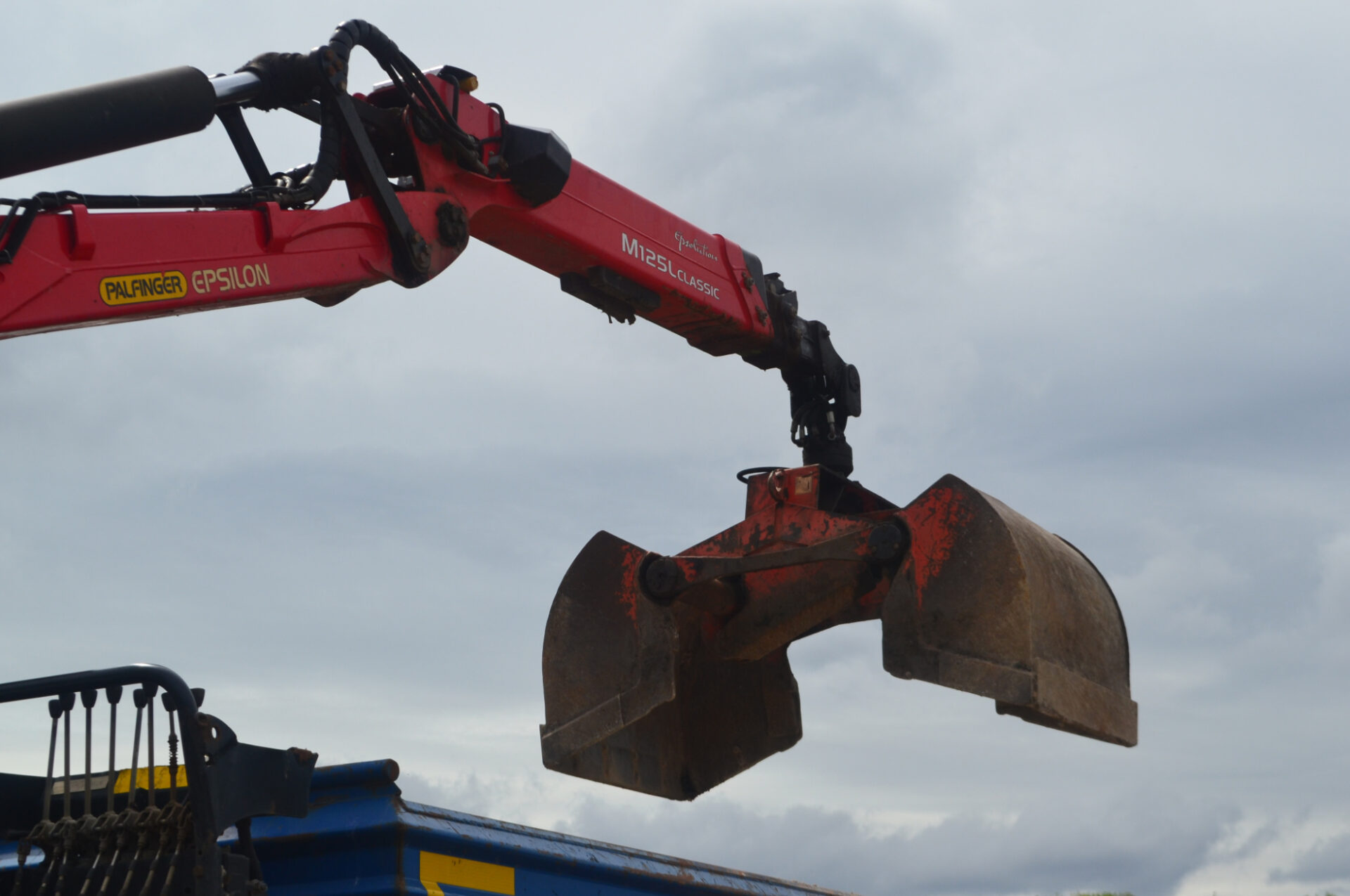 Hull Grab Hire